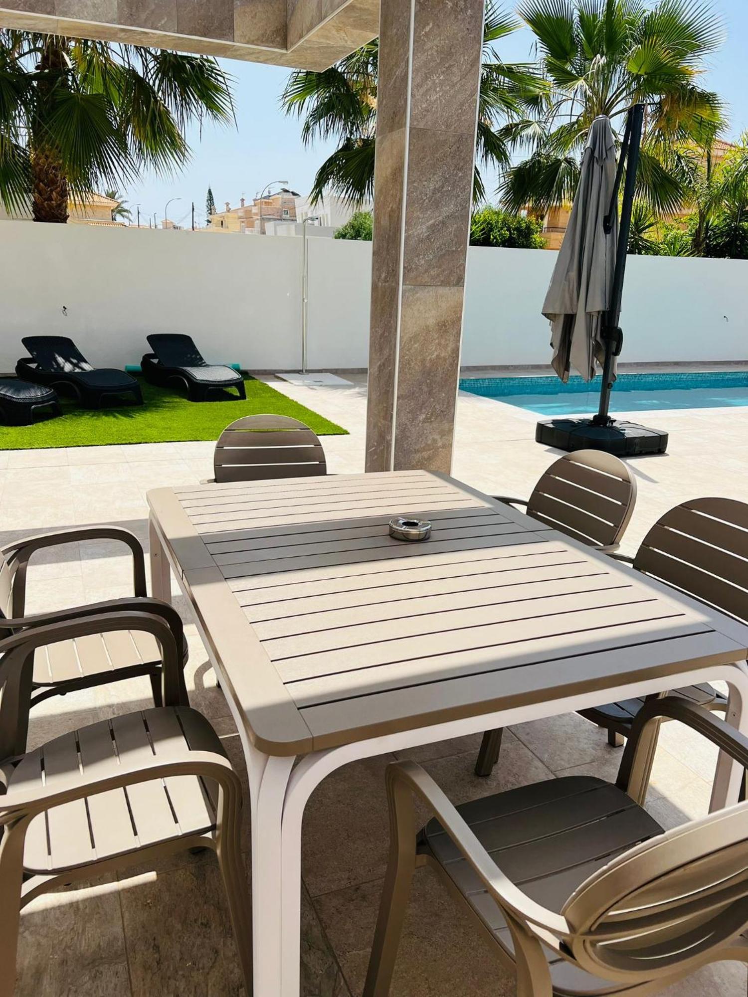 Villa Domicil De Luxe Torrevieja Dış mekan fotoğraf