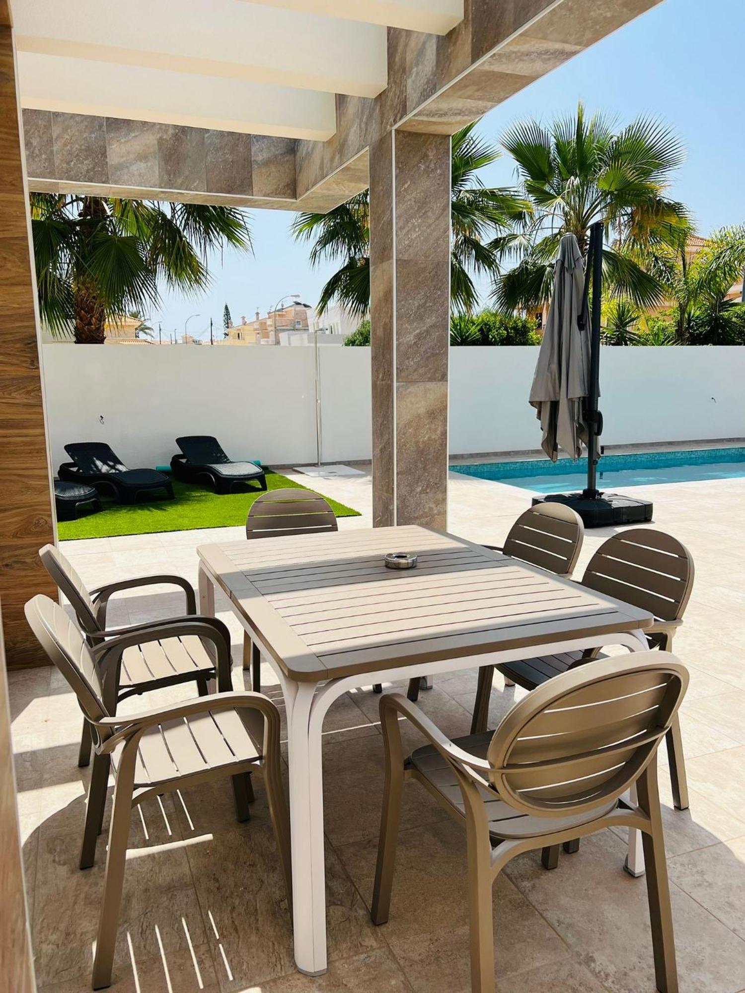 Villa Domicil De Luxe Torrevieja Dış mekan fotoğraf
